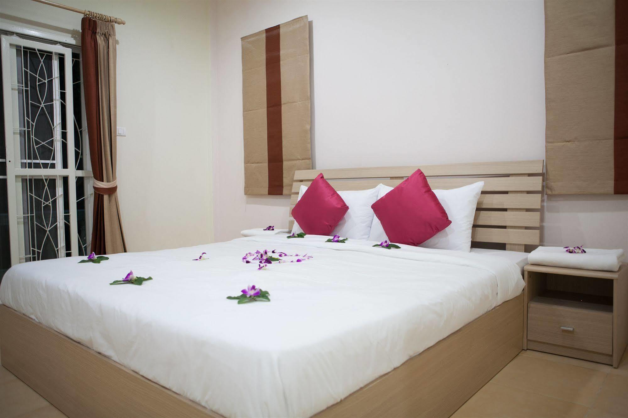 Lucky Lek Resort Rawai Exterior foto